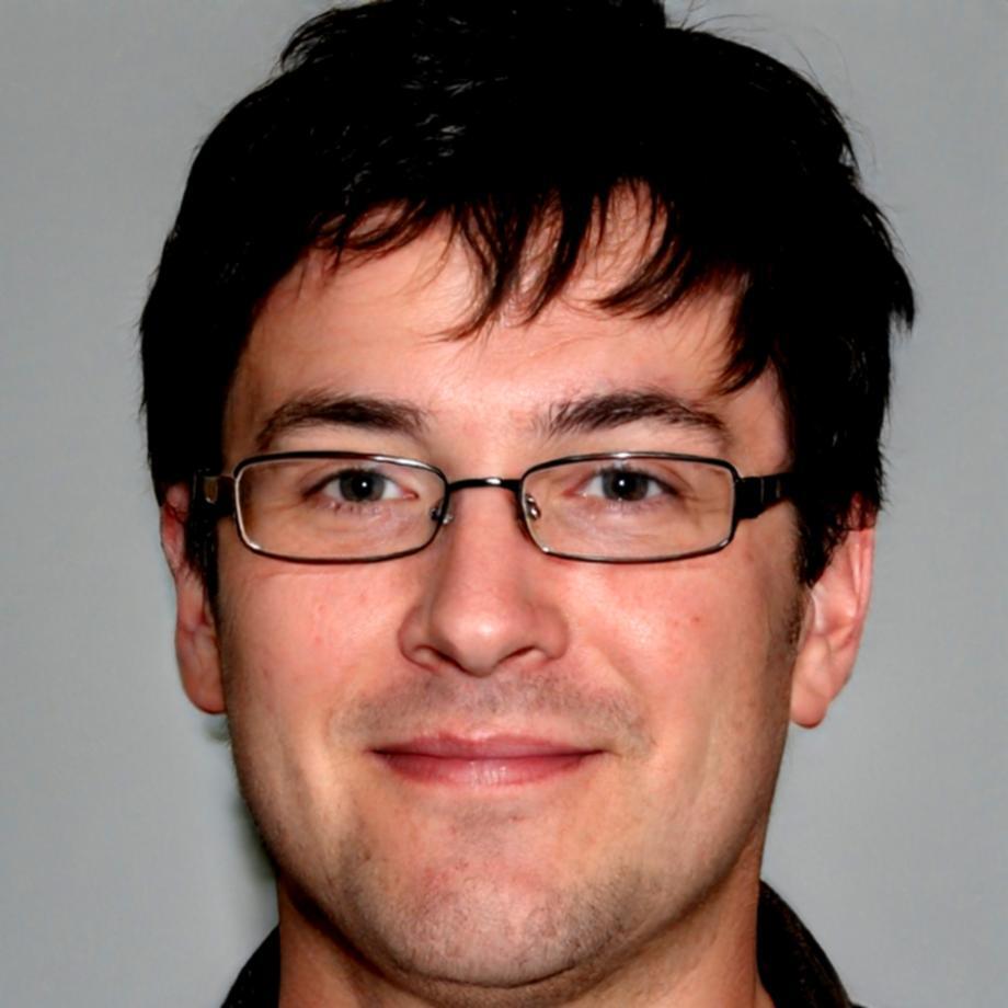 Асхат Наурызбаев - основатель студии Fylbron